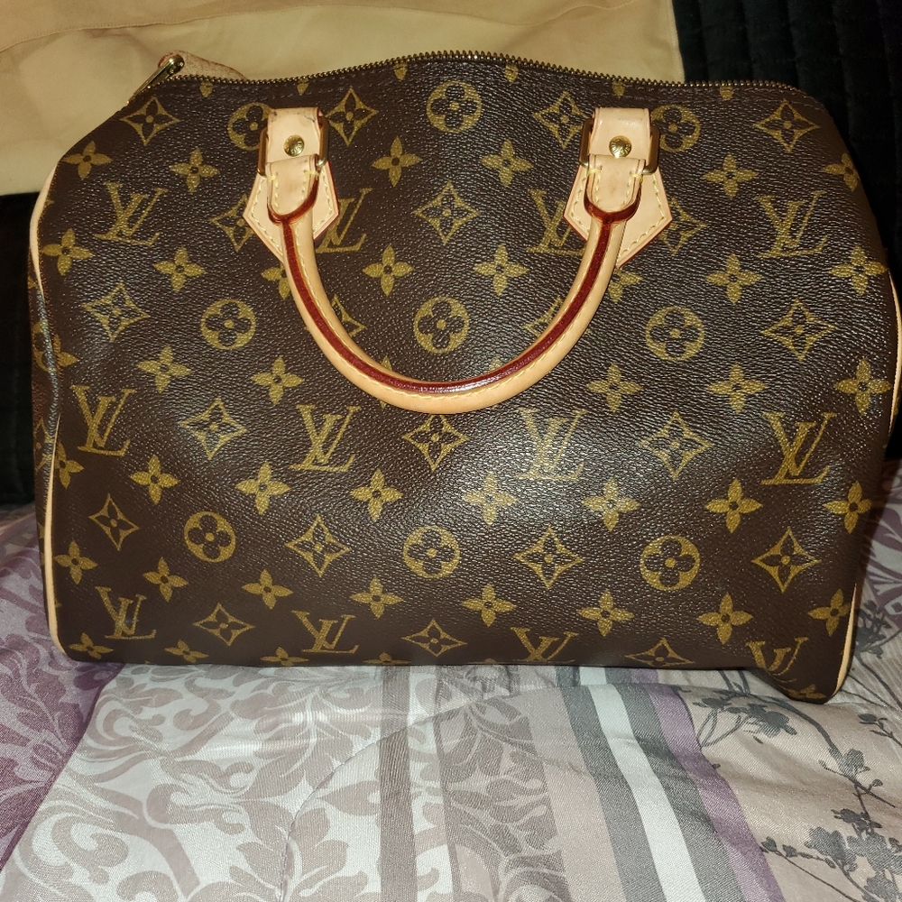 Louis Vuitton Speedy 30